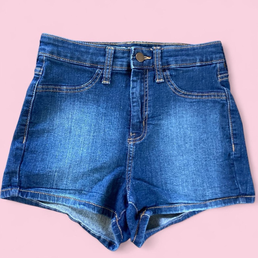 Wild Fable 💙 Shorts | High Waisted | Size 2 or 26 | Distressed Details